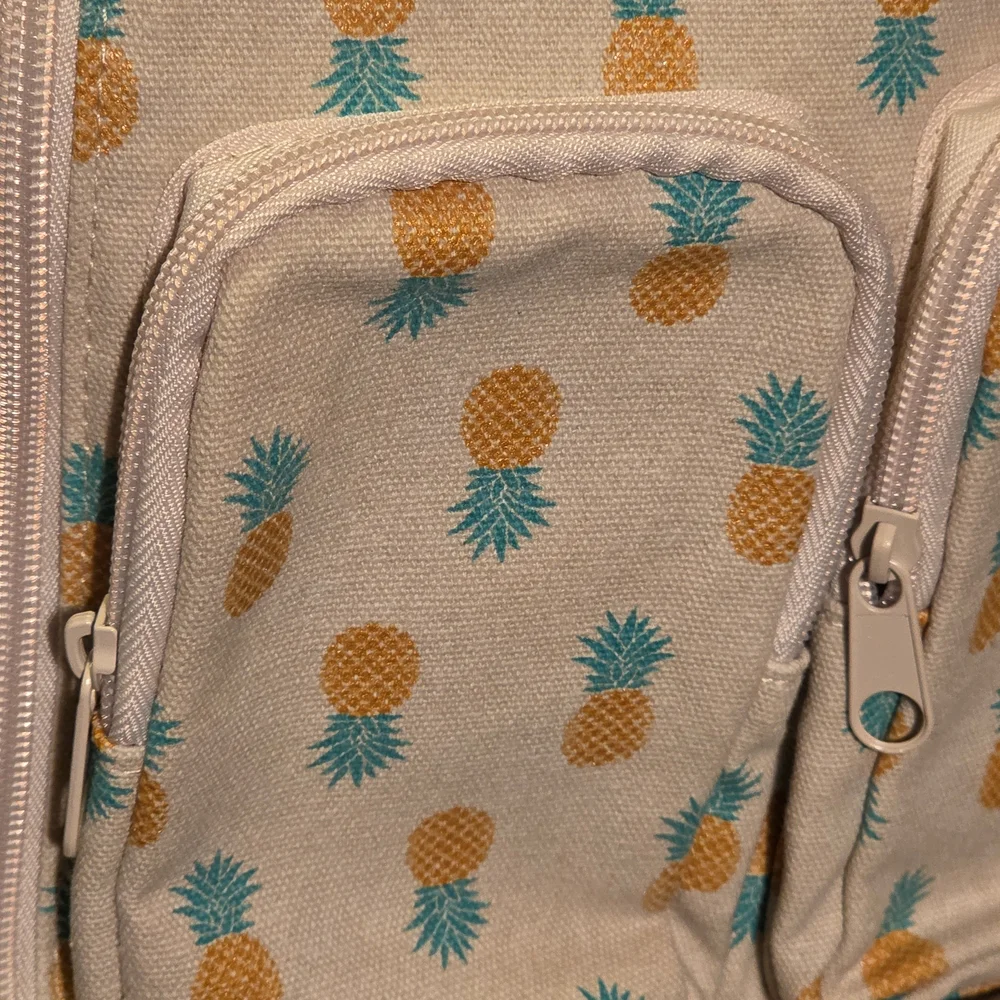 Pineapple Print‎ Sling Backpack